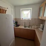 Kristaly Apartmanhaz *