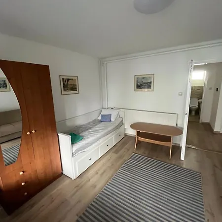 Kristaly Apartmanhaz Lägenhet Vonyarcvashegy