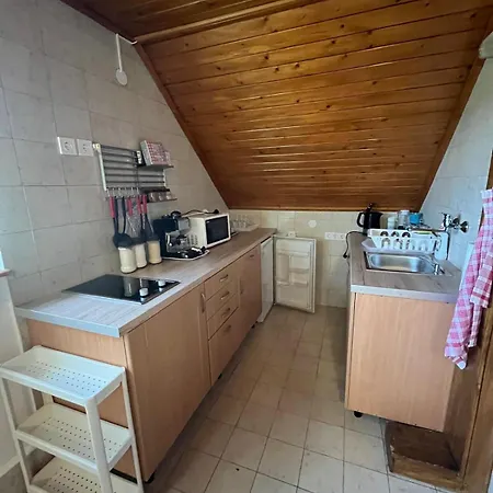 Kristaly Apartmanhaz *