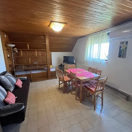 Appartamento Kristály *