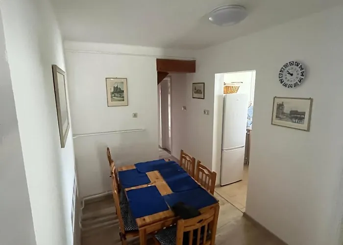 דירה Kristaly Apartmanhaz פוניארצוושהג'