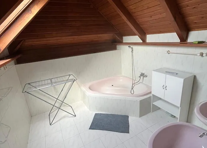 Lägenhet Kristaly Apartmanhaz *