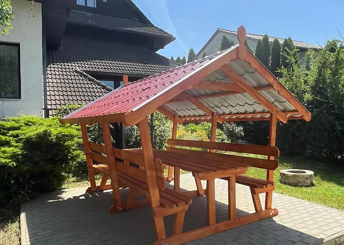 Lägenhet Kristaly Apartmanhaz *