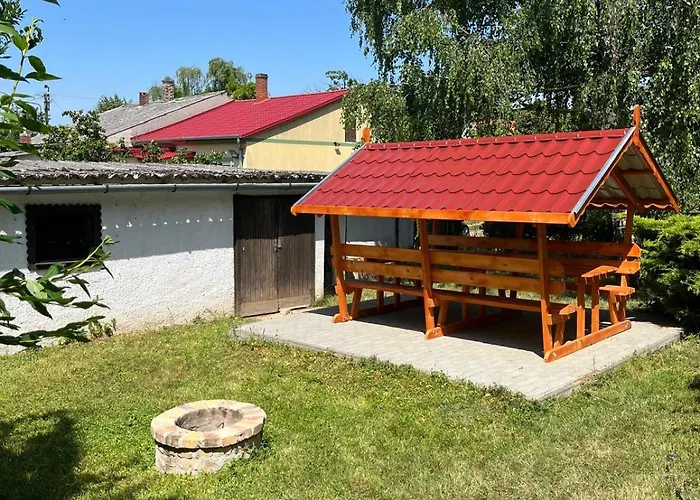 Kristaly Apartmanhaz *