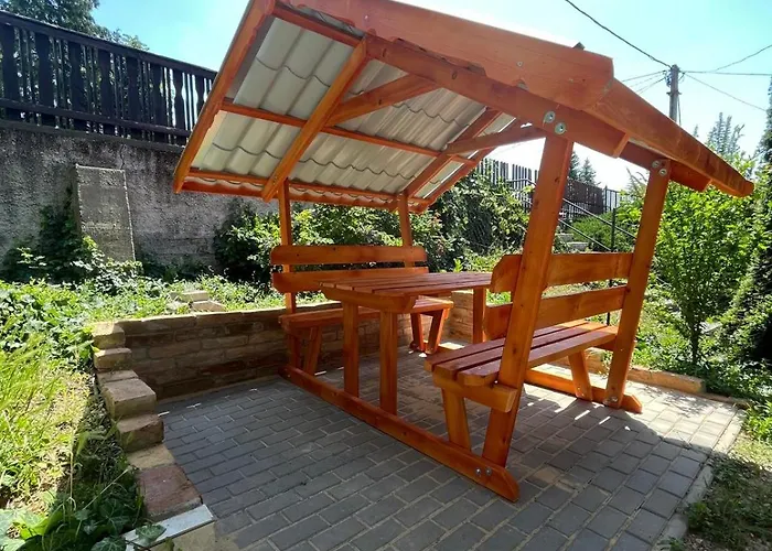 Kristaly Apartmanhaz Lägenhet Vonyarcvashegy